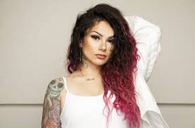 How tall is Snow Tha Product?